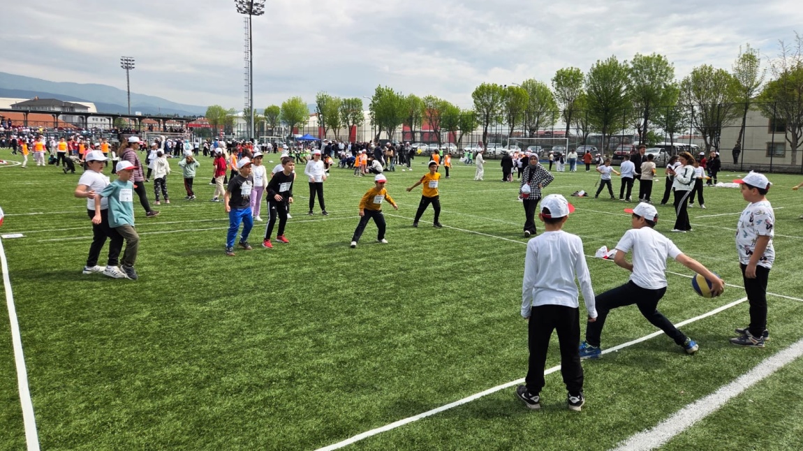 GELENEKSEL ÇOCUK OYUNLARINA KATILDIK